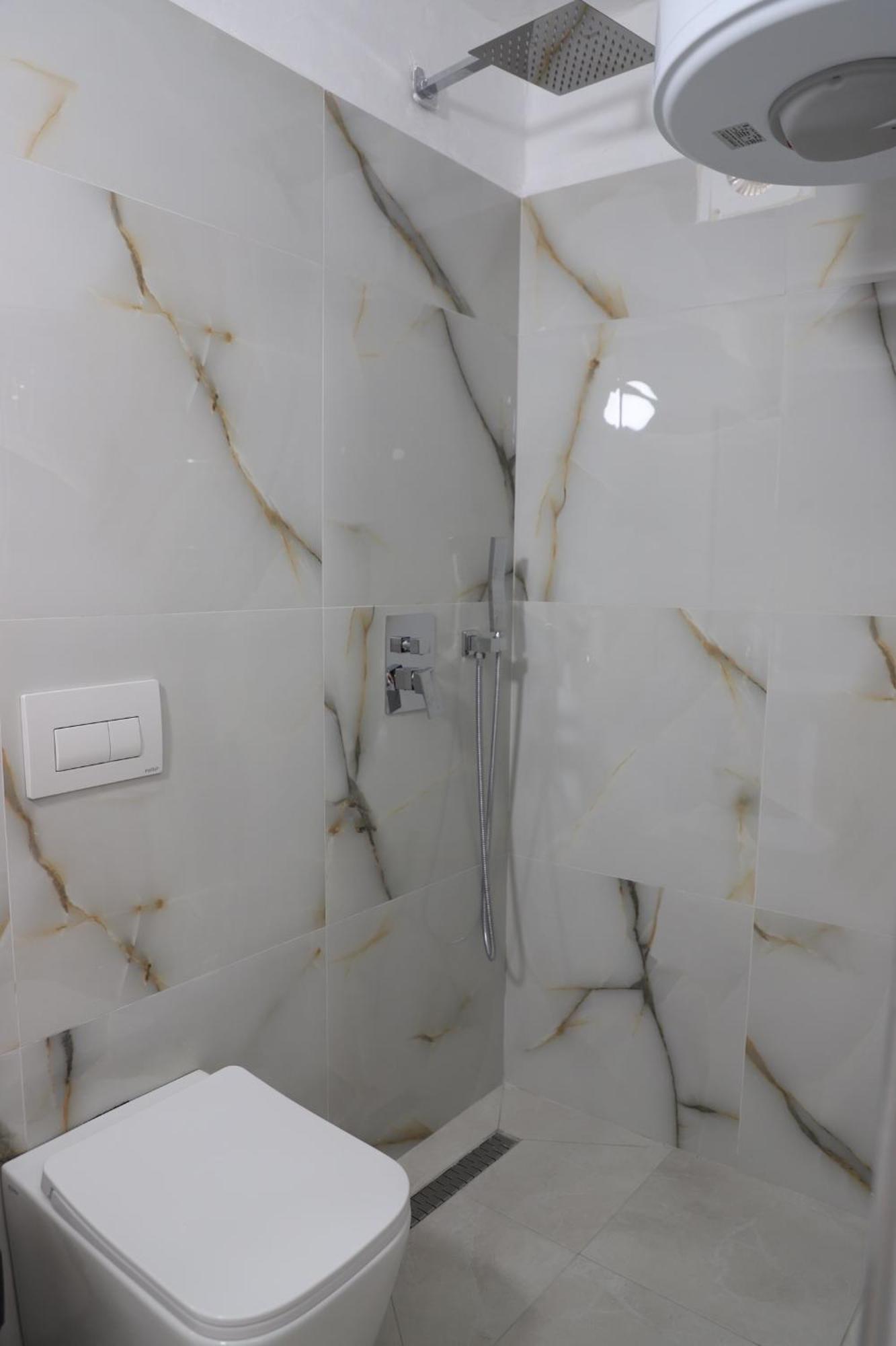 Guesthouse N&B Berat Buitenkant foto